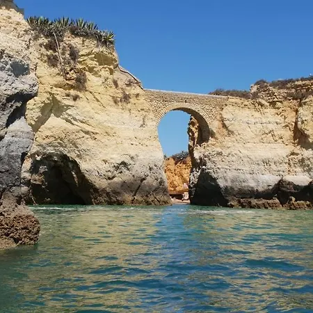 appartement T2 avec piscine encosta sao jose Appartamento *